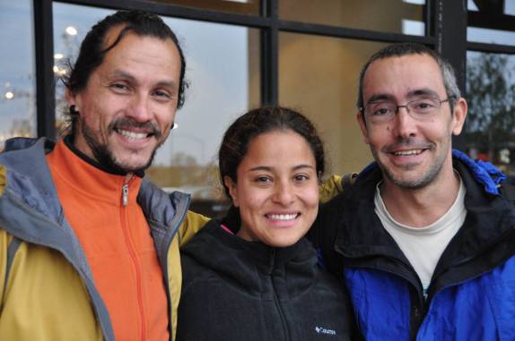 Reencontro com os amigos viajantes colombianos, Jorge e Meli, em Anchorage, maior cidade do Alaska